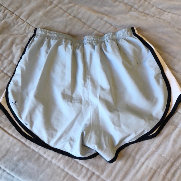 Nike shorts - Picture 2 of 4